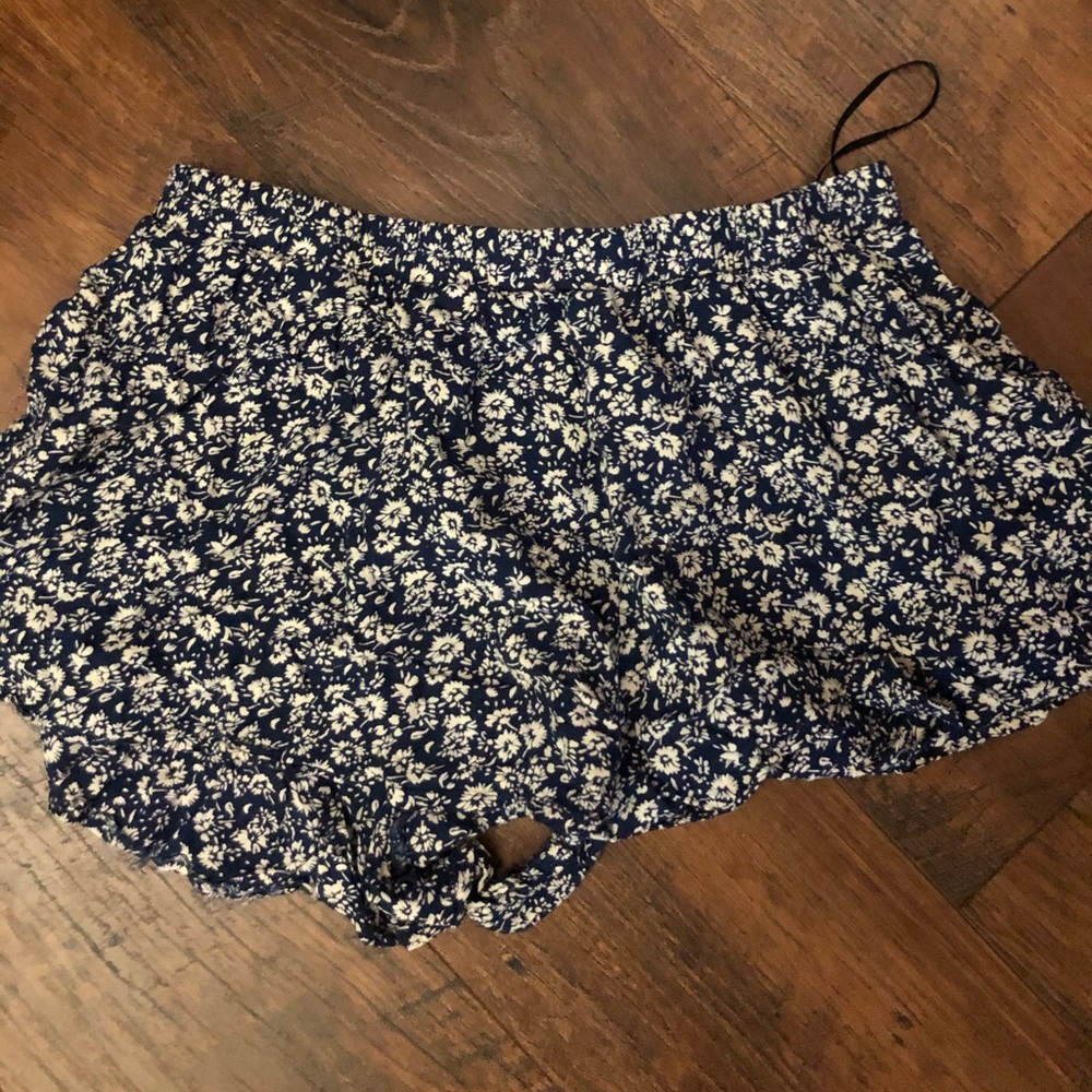 Floral bohemian shorts